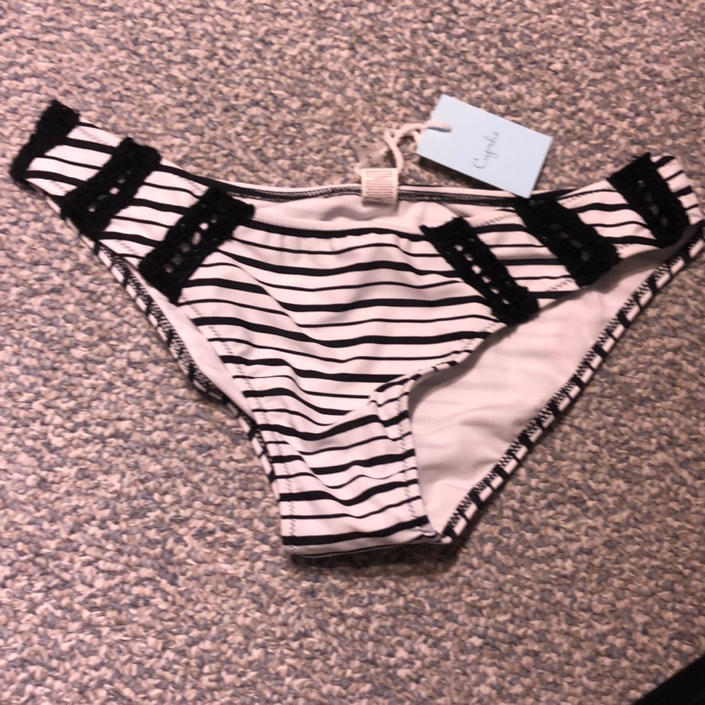 Cupshe bathingsuit bottoms NEVER WORN